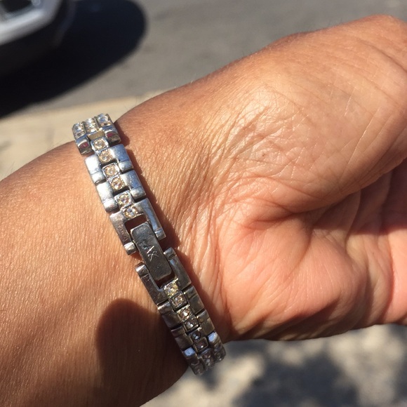 Watch - Picture 3 of 4